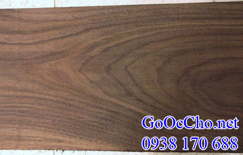 vân gỗ óc chó (walnut) xẻ sấy